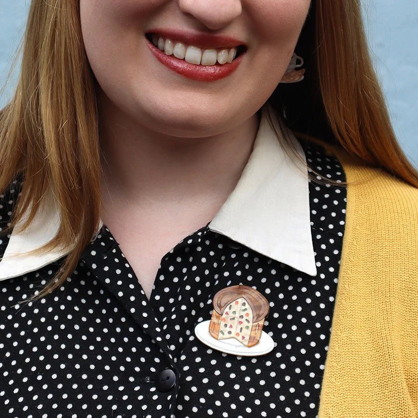 Erstwilder - Che Bello! - Little Big Bread Brooch - Image 2