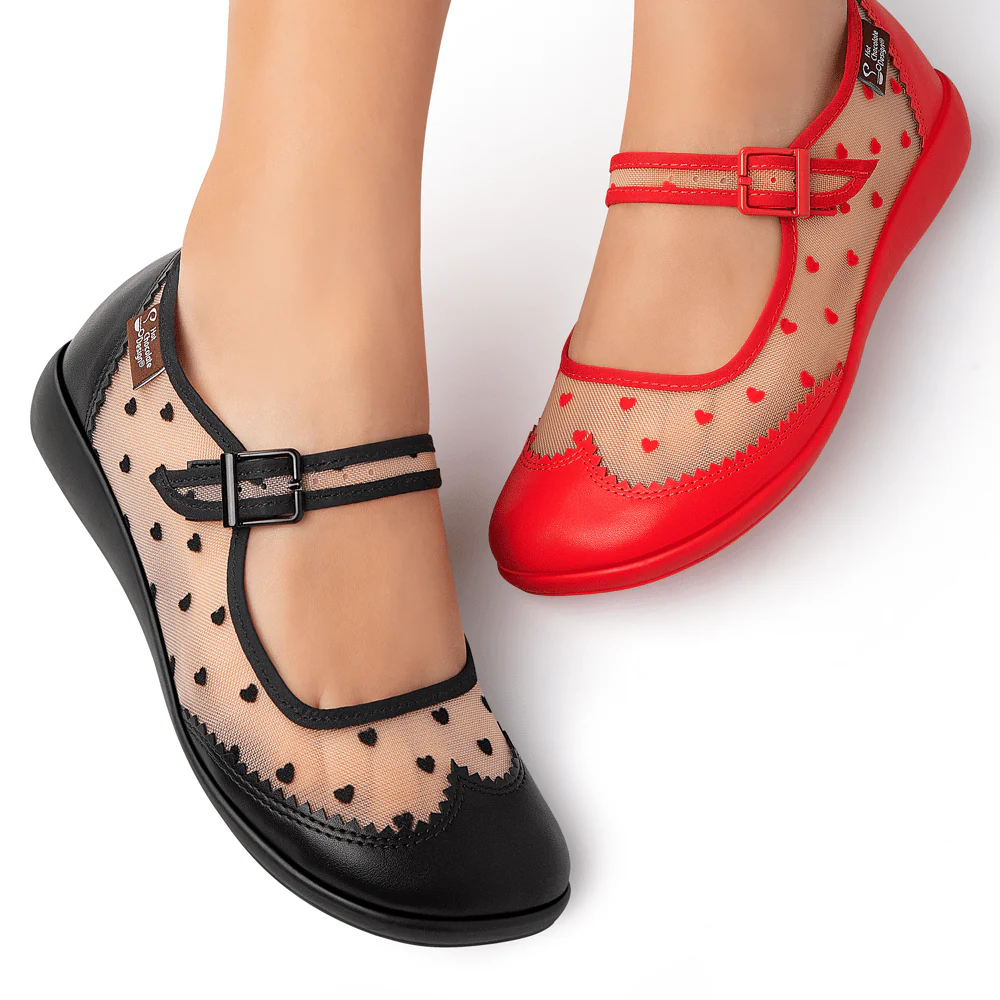 Hot Chocolate Design Classic Brogue - Hearts - Image 4