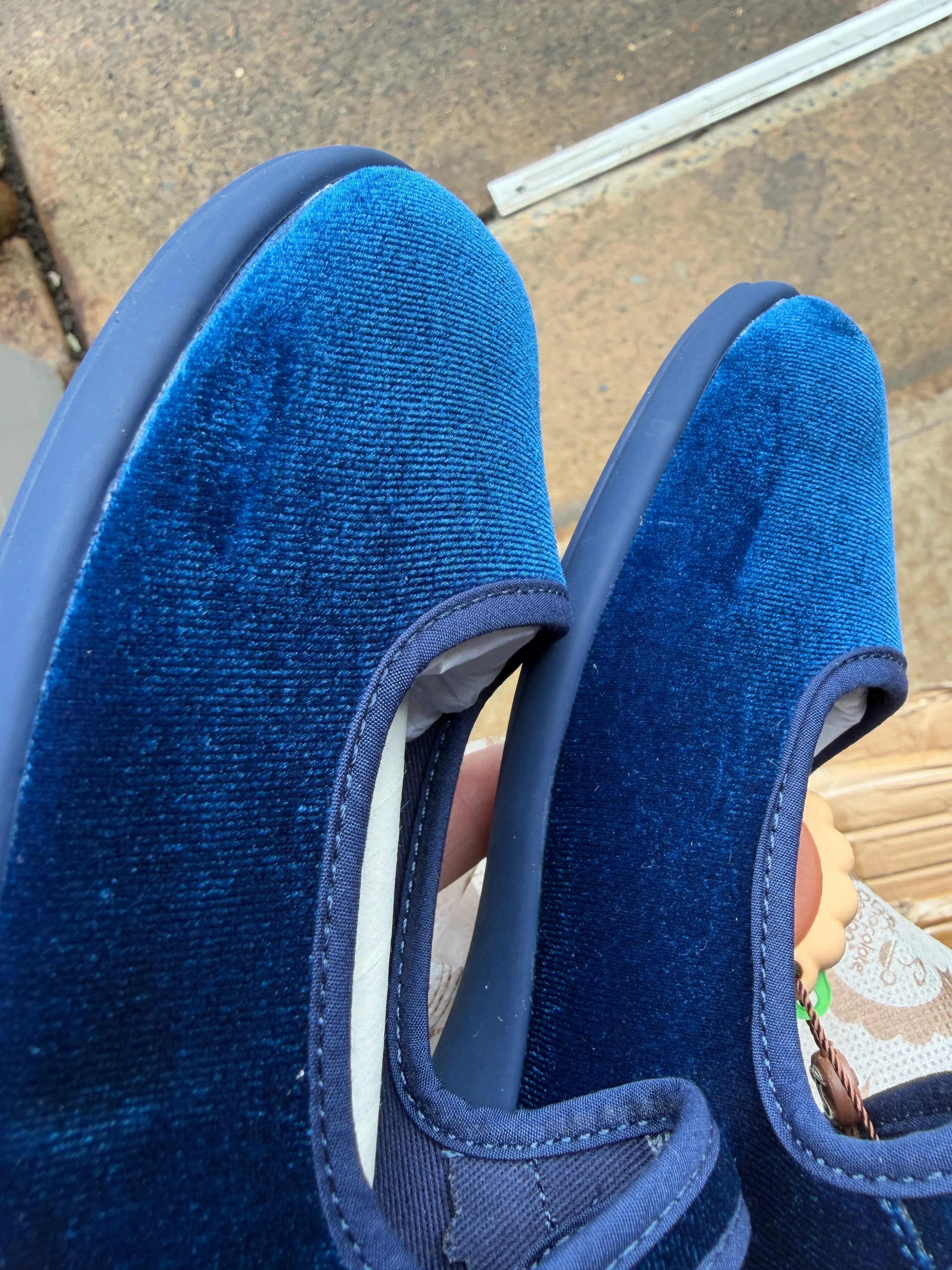 IMPERFECT Hot Chocolate Design Curacao Blue Velvet - READ BELOW!! - Image 12