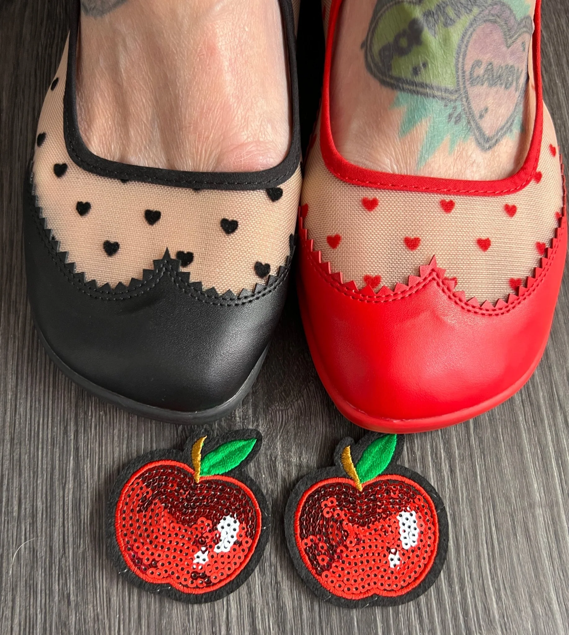 Popping Candy Shoe Clips - Apple of my Eye - Image 2
