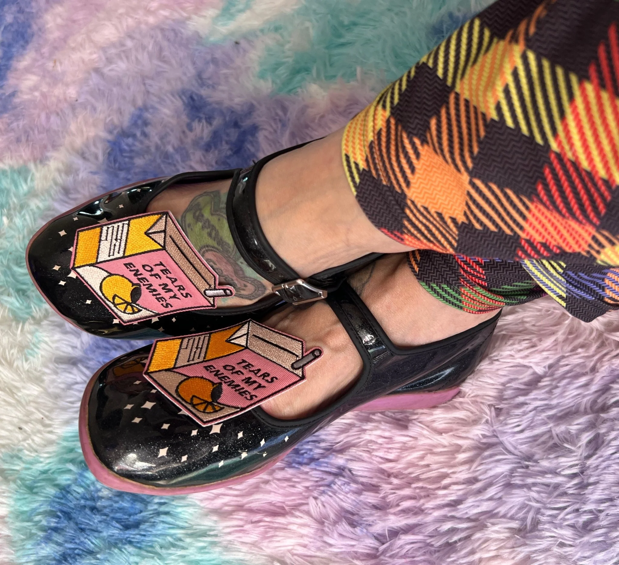 Popping Candy Shoe Clips - Cry Me a Juicebox - Image 2