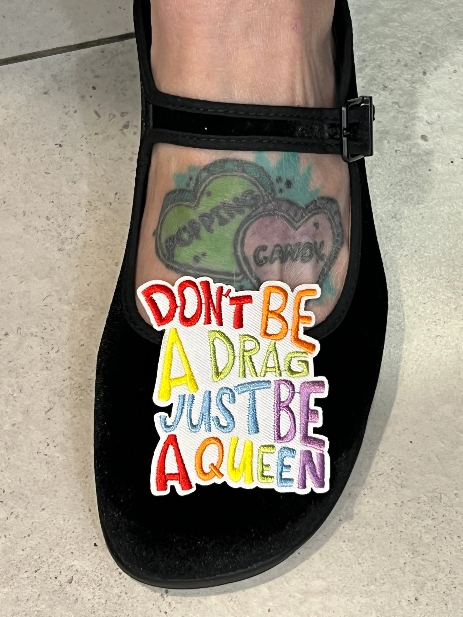 Popping Candy Shoe Clips - Don't Be a Drag - Image 3