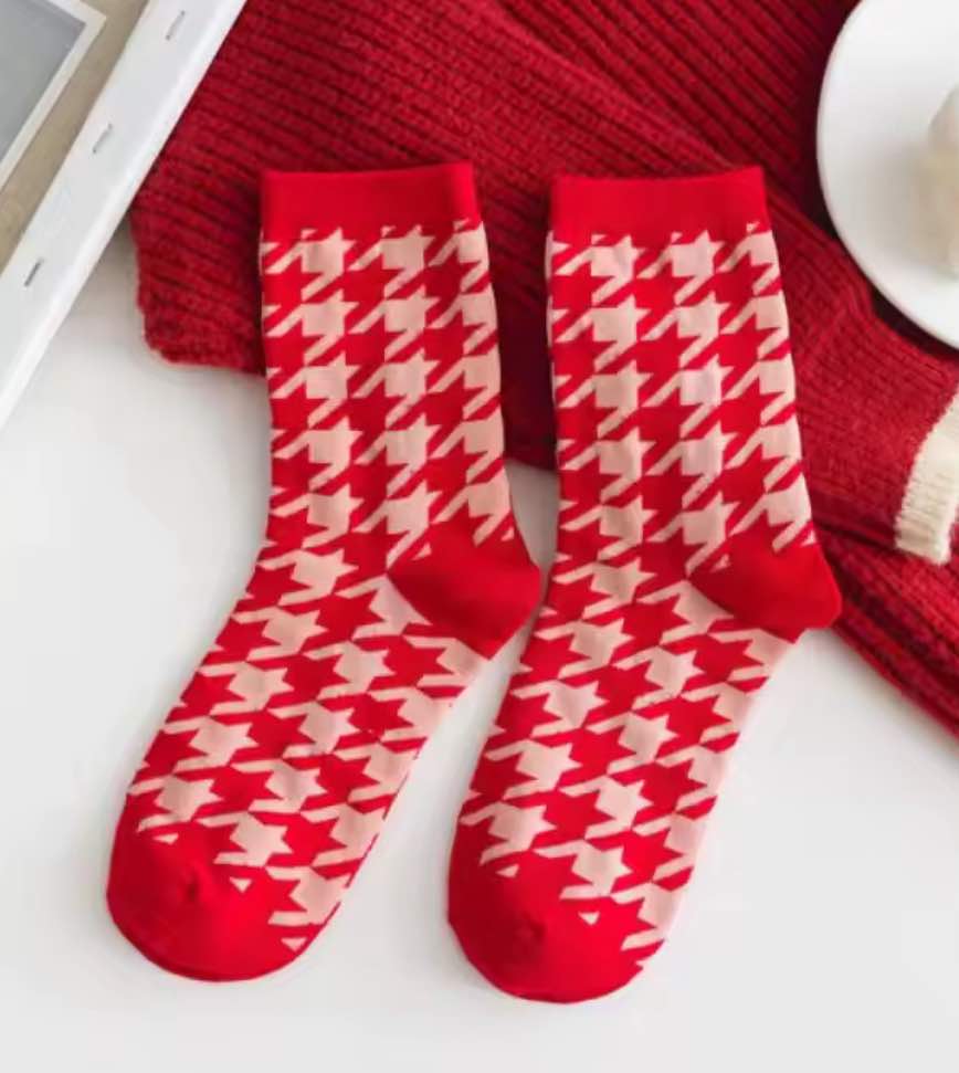 Retro Red Mid Crew Socks - Houndstooth