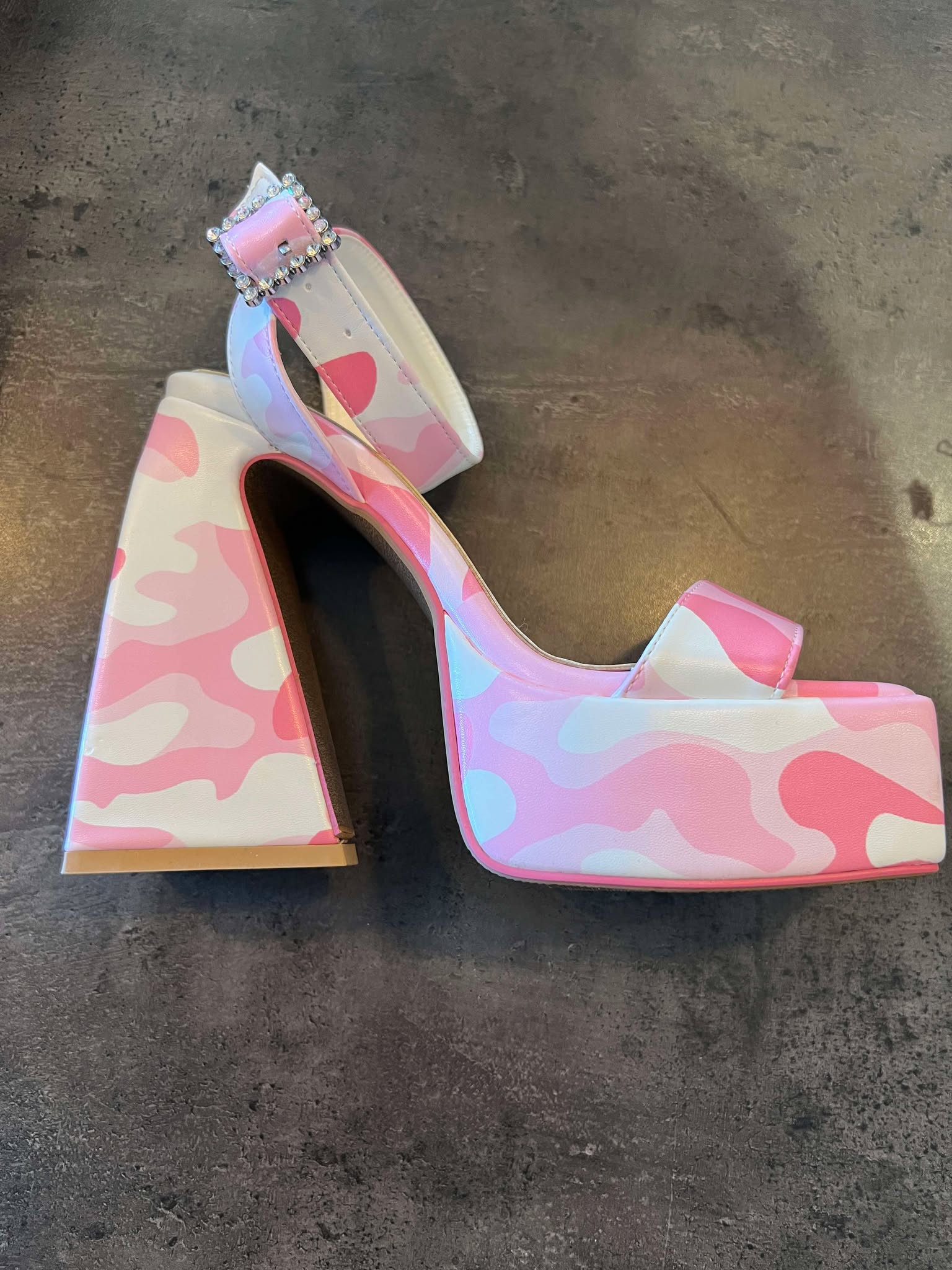 Clearance Thruple - Ilona - Image 3