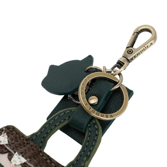 Vendula The Queen Elizabeth Pub Key Charm - Image 2